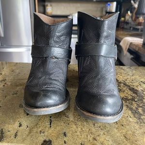 Miz Mooz western cowboy cowgirl ankle black boots booties